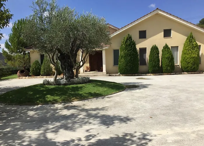Agia Mavri House